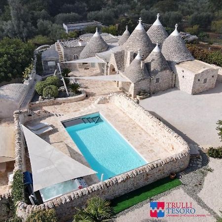 Trulli Tesoro Bed & Breakfast Cisternino Bagian luar foto