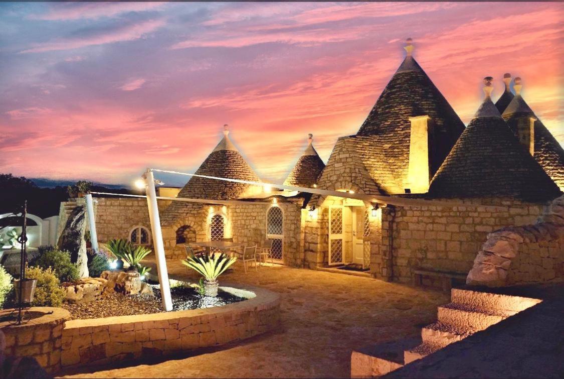 Trulli Tesoro Bed & Breakfast Cisternino Bagian luar foto