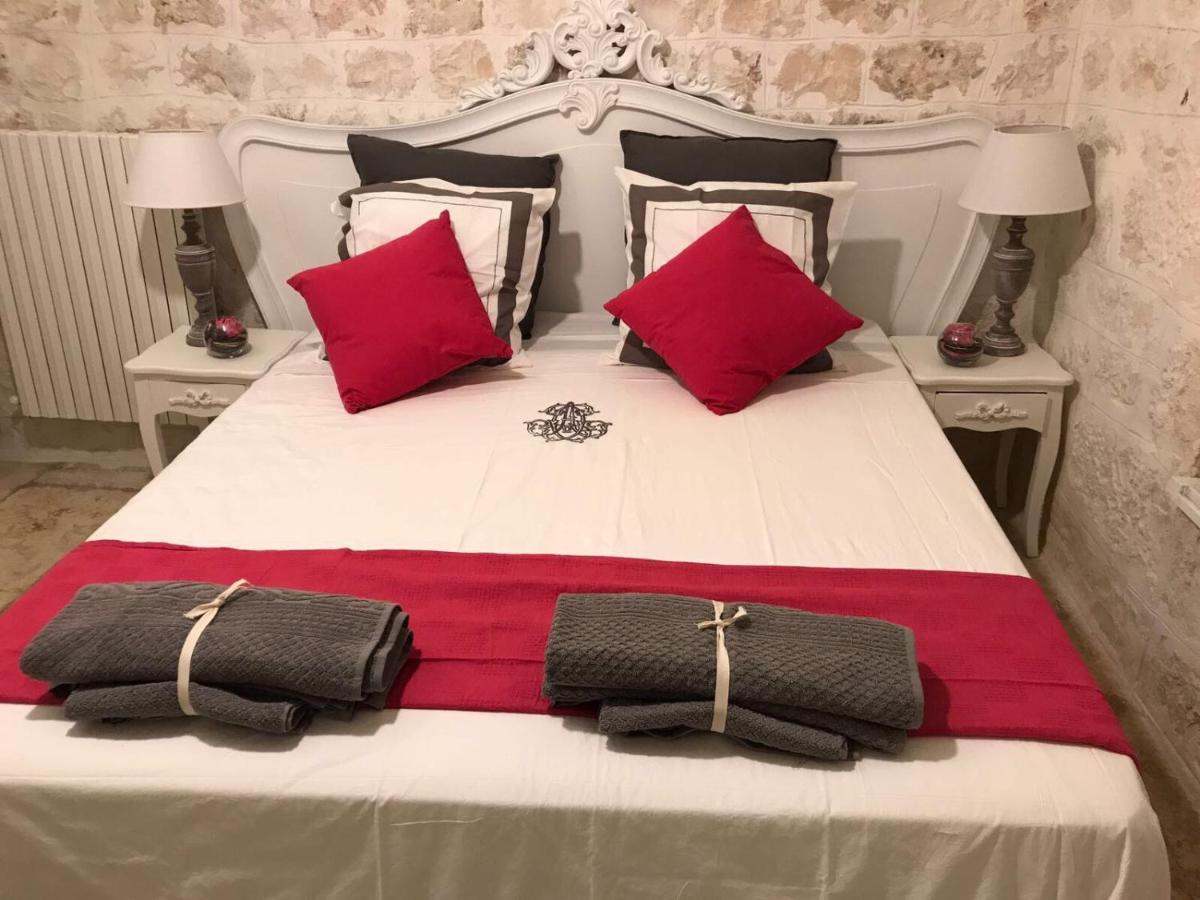 Trulli Tesoro Bed & Breakfast Cisternino Bagian luar foto