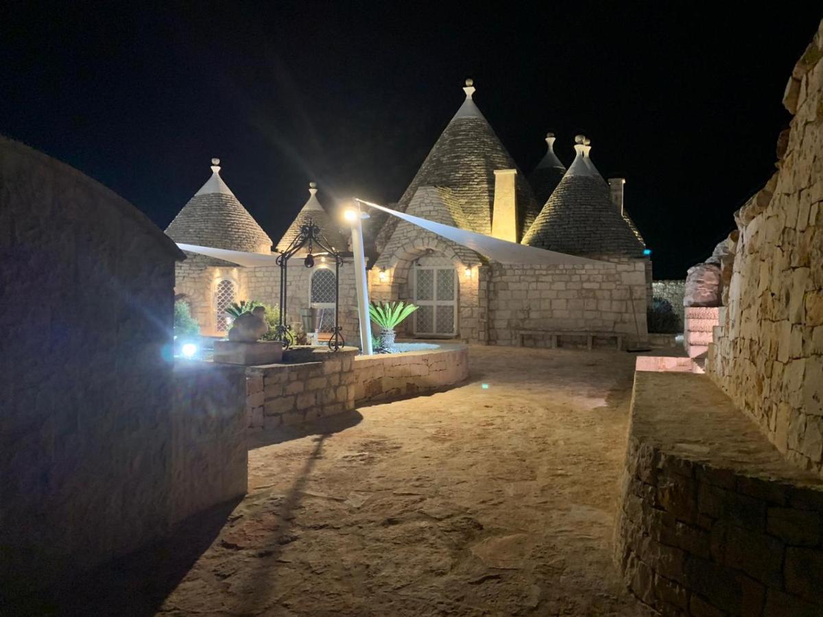 Trulli Tesoro Bed & Breakfast Cisternino Bagian luar foto