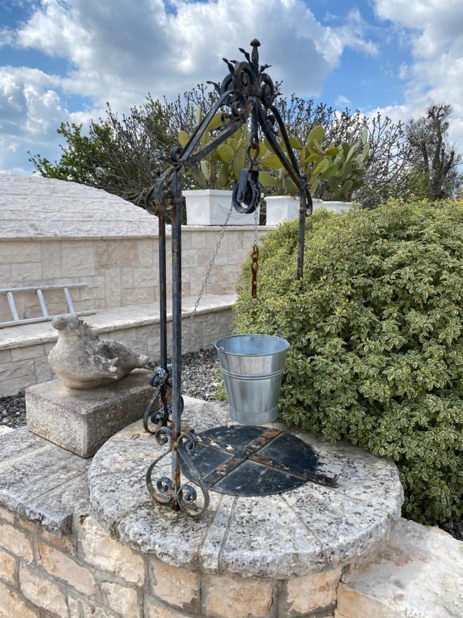 Trulli Tesoro Bed & Breakfast Cisternino Bagian luar foto